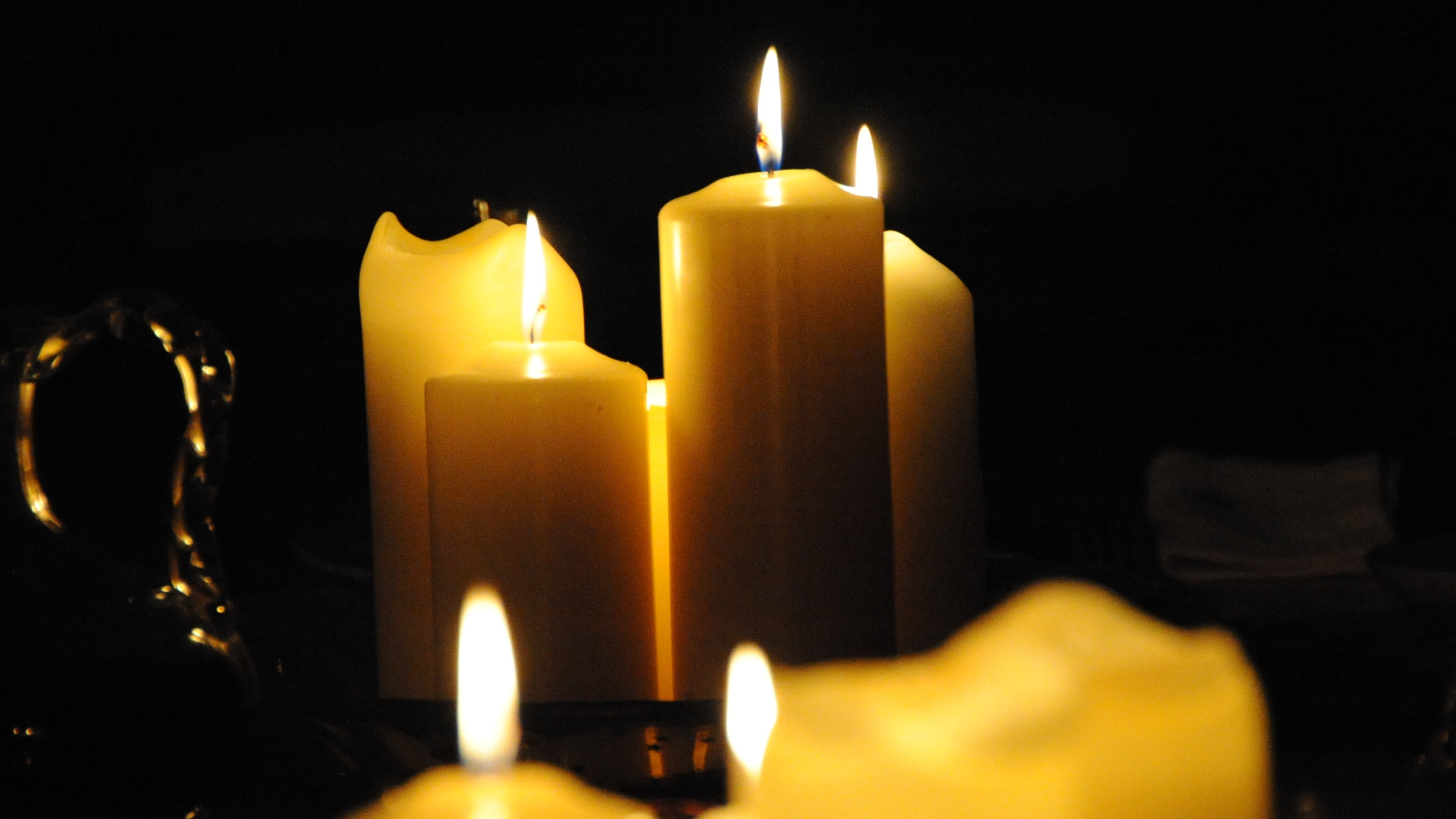 Why Do Lights Flicker in My Home?